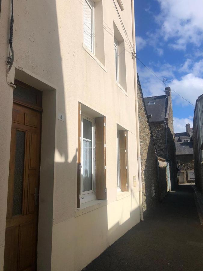 Appartement Rue Nationale - Port De La Houle Cancale Exterior foto